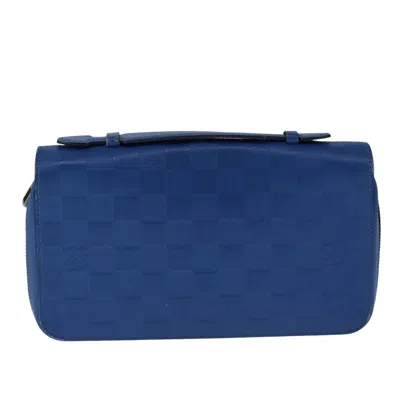 Pre-owned Louis Vuitton Atholl Blue Leather Clutch Bag ()