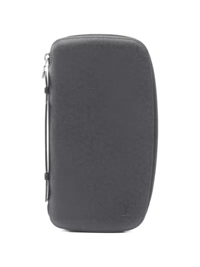Pre-owned Louis Vuitton Atoll Taiga Wallet In Gray