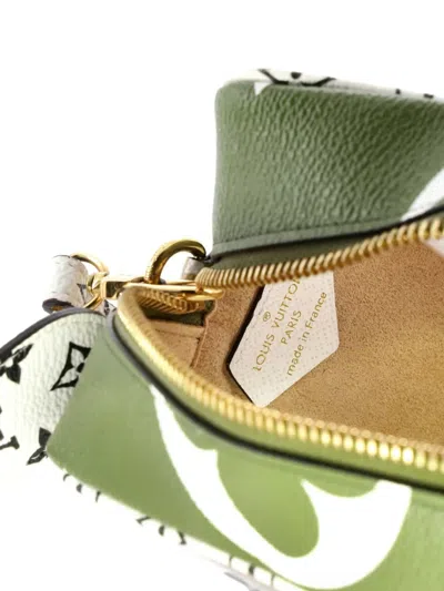Pre-owned Louis Vuitton Beach Pouch Limited Edition Jungle Monogram Giant Shoulder Bag In White