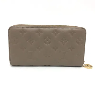 Pre-owned Louis Vuitton Beige Leather Long Wallet (bi-fold) ()