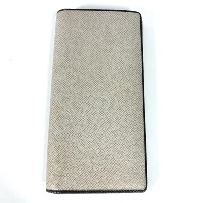 Pre-owned Louis Vuitton Beige Leather Long Wallet (bi-fold) ()