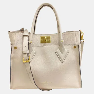 Pre-owned Louis Vuitton Beige Leather Mahina On My Side Tote Bag