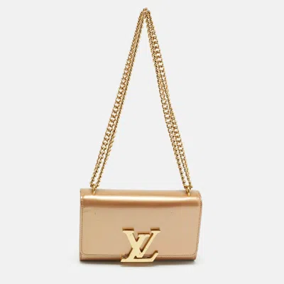 Pre-owned Louis Vuitton Beige Patent Leather Chain Louise Mm Bag In Sand