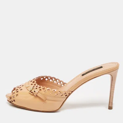 Pre-owned Louis Vuitton Beige Patent Leather Cut Buckle Detail Slide Sandals Size 38