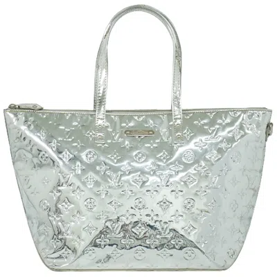Pre-owned Louis Vuitton Bellevue Vinyl Tote Bag () In Silver