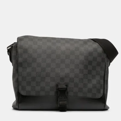 Pre-owned Louis Vuitton Black Damier Graphite Skyline Messenger Mm