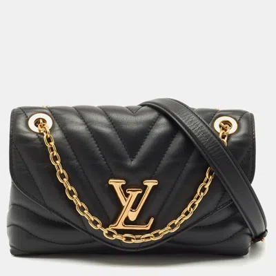 Pre-owned Louis Vuitton Black Leather New Wave Chain Mm Bag