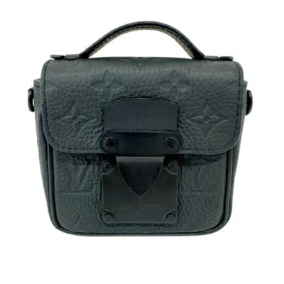 Pre-owned Louis Vuitton Black Leather Pochette Shoulder Bag ()