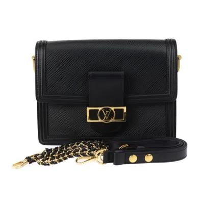 Pre-owned Louis Vuitton Black Leather Pochette Shoulder Bag ()