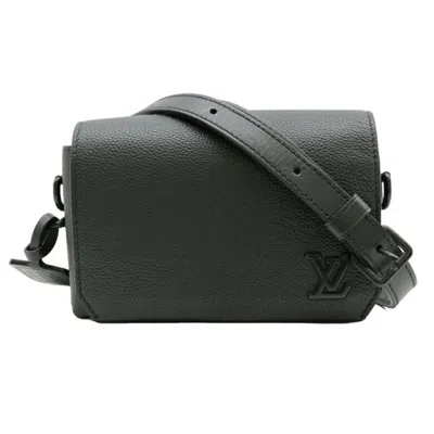 Pre-owned Louis Vuitton Black Leather Shoulder Bag ()