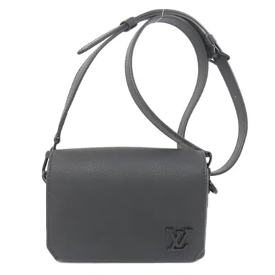 Pre-owned Louis Vuitton Black Leather Shoulder Bag ()