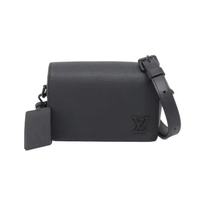 Pre-owned Louis Vuitton Black Leather Shoulder Bag ()