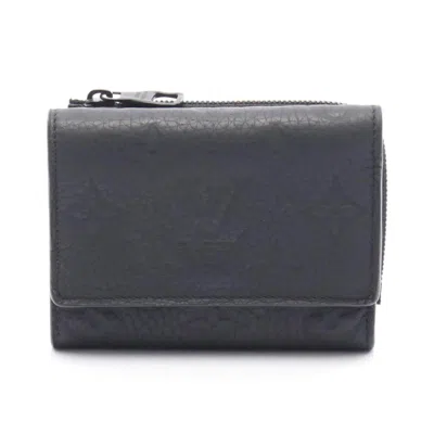 Pre-owned Louis Vuitton Black Leather Wallet (tri-fold) ()