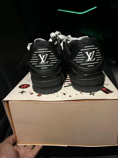 Pre-owned Louis Vuitton Black  Trainer Sneaker