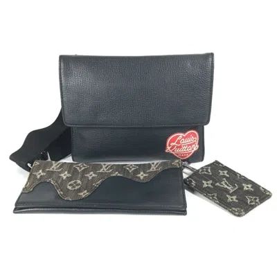 Pre-owned Louis Vuitton Black Monogram Monogram Denim Pouch Shoulder Bag () In Black, Monogram