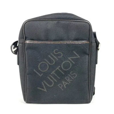 Pre-owned Louis Vuitton Black Noir Damier Geant Pochette Shoulder Bag ()