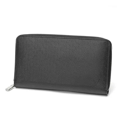 Pre-owned Louis Vuitton Black Noir Taiga Leather Long Wallet (bi-fold) ()