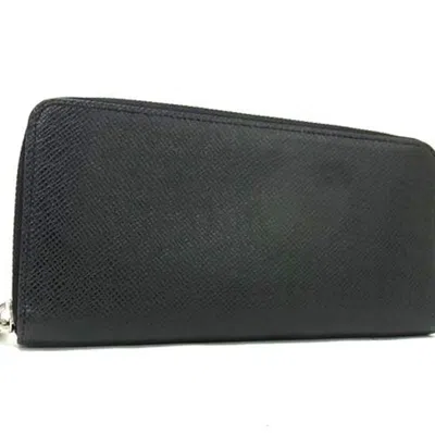 Pre-owned Louis Vuitton Black Noir Taiga Leather Long Wallet (bi-fold) ()