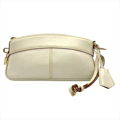 Pre-owned Louis Vuitton Blanc White Suhali Leather Clutch Bag () In Blanc, White