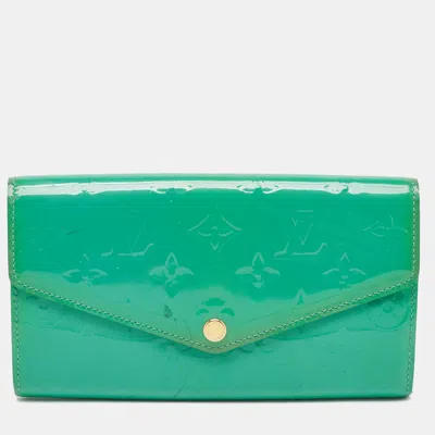Pre-owned Louis Vuitton Bleu Lagon Monogram Vernis Sarah Wallet In Blue