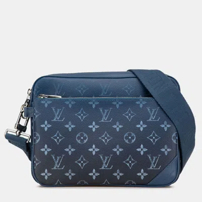 Pre-owned Louis Vuitton Blue Monogram Gradient Trio Messenger