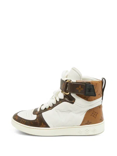 Pre-owned Louis Vuitton Boombox Monogram Reverse Sneakers In White