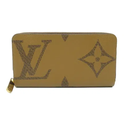 Pre-owned Louis Vuitton Brown Coated Canvas Pvc Monogram Long Wallet (tri-fold) ()