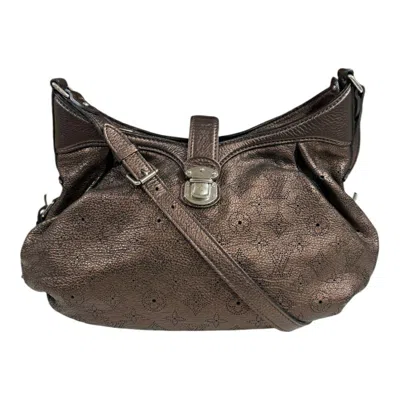 Pre-owned Louis Vuitton Brown Mahina Leather Shoulder Bag ()
