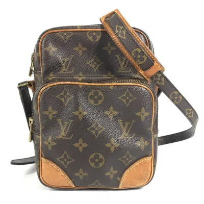 Pre-owned Louis Vuitton Brown Monogram Canvas Pochette Shoulder Bag ()