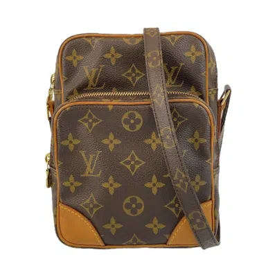 Pre-owned Louis Vuitton Brown Monogram Monogram Pochette Shoulder Bag ()