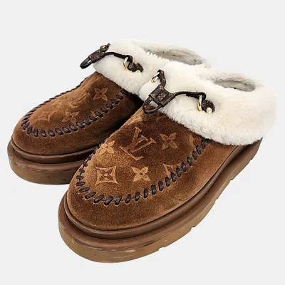 Pre-owned Louis Vuitton Brown Suede Closed Mules Eu 38