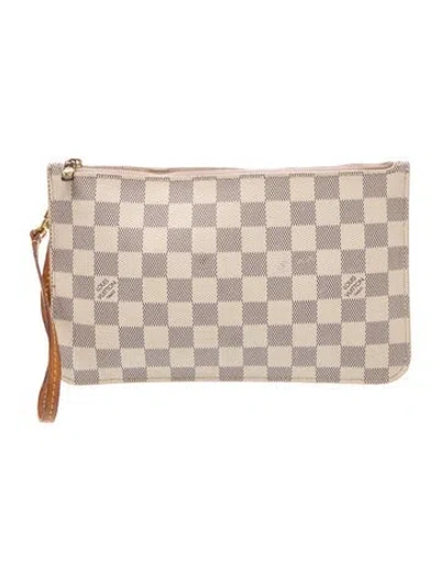 Pre-owned Louis Vuitton Canvas Clutch In Neutral