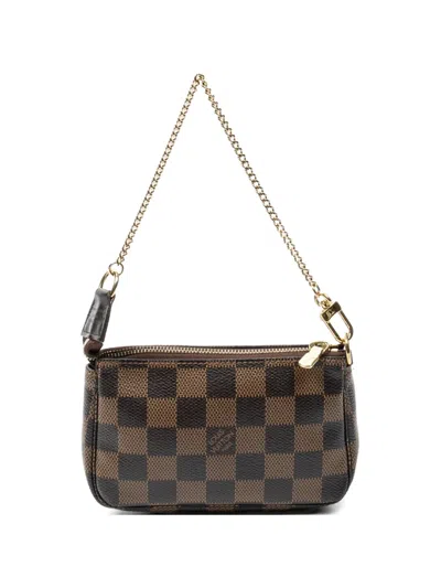 Pre-owned Louis Vuitton Chain Clutch Bag In Brown