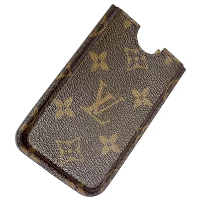 Pre-owned Louis Vuitton Classic  Iconic Monogram Cell Phone Case Or Holder In Gray