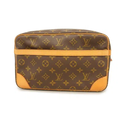 Pre-owned Louis Vuitton Clutch Bag () In Brown