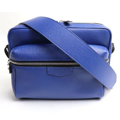Pre-owned Louis Vuitton Cobalt Taiga Leather Shoulder Bag ()