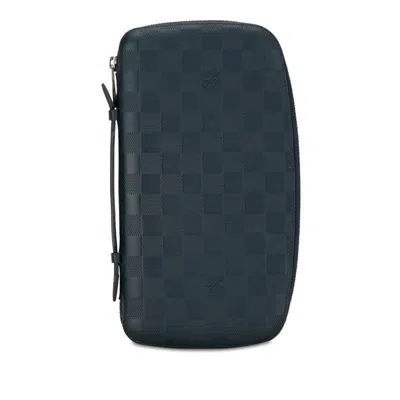 Pre-owned Louis Vuitton Cosmos Navy Pvc Leather Long Wallet (bi-fold) () In Cosmos, Navy