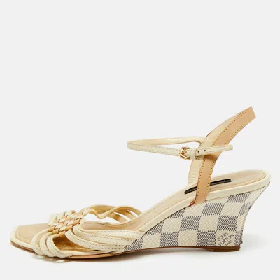 Pre-owned Louis Vuitton Cream Leather And Monogram Canvas Slingback Wedge Sandals Size 39.5 In White