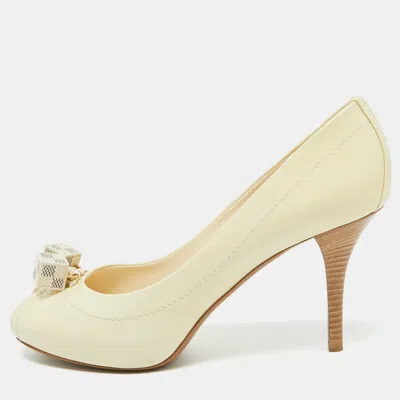 Pre-owned Louis Vuitton Cream Patent Leather And Damier Azur Canvas Peep Toe Pumps Size 38.5