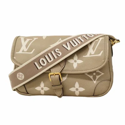 Pre-owned Louis Vuitton Cream Tourterelle Shoulder Bag () In Multi