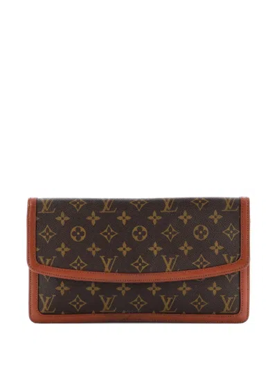 Pre-owned Louis Vuitton Dame Pochette Monogram Canvas Gm Clutch Bag In Brown