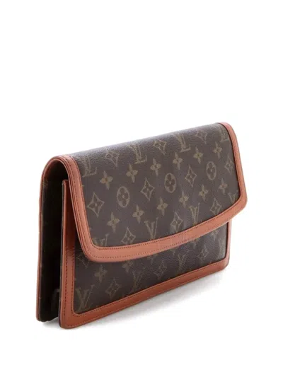 Pre-owned Louis Vuitton Dame Pochette Monogram Canvas Gm Clutch Bag In Brown