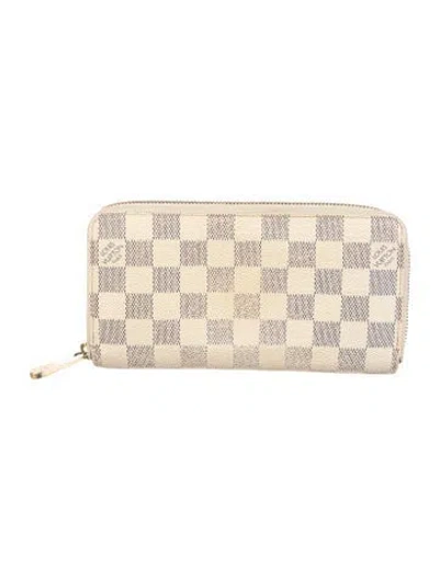 Pre-owned Louis Vuitton Damier Azur Pattern Zippy Wallet In Neutral
