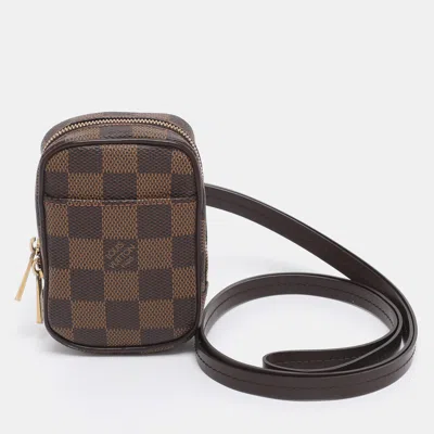 Pre-owned Louis Vuitton Damier Canvas Etui Okapi Pm Pouch In Brown
