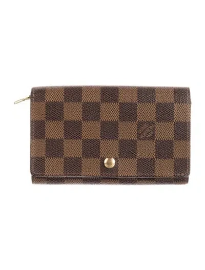 Pre-owned Louis Vuitton Damier Ebene Pattern Coated Canvas Trifold Wallet In Brown