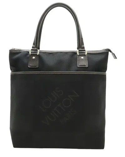 Louis Vuitton Damier Geant Couguar (authentic Pre-loved)