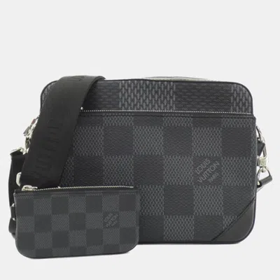 Pre-owned Louis Vuitton Damier Graphite 3d Trio Messenger Shoulder Bag In Gray