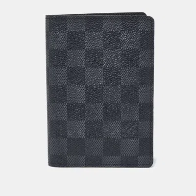 Pre-owned Louis Vuitton Damier Graphite Canvas Passport Holder In Black