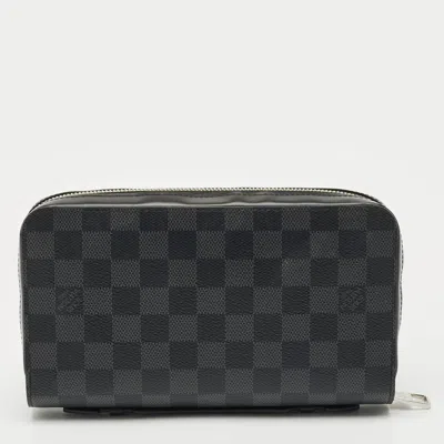 Pre-owned Louis Vuitton Damier Graphite Canvas Zippy Xl Wallet In Gray