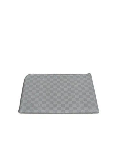Pre-owned Louis Vuitton Damier Graphite Laptop Case, Size 15-inch In Gray